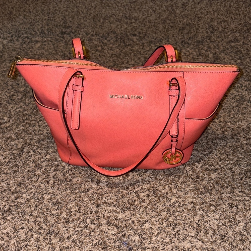 Vintage Authentic Michael Kors Vibrant Coral Tote Bag with Pockets